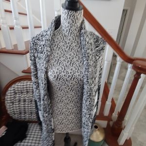 Express open sweater black & White size vs ample for this size